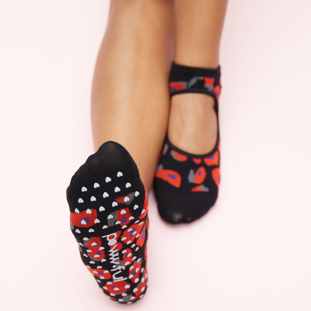 Optional title display Poppy Fields – Ankle Grip Socks
